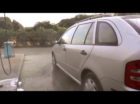 free naked car wash babes