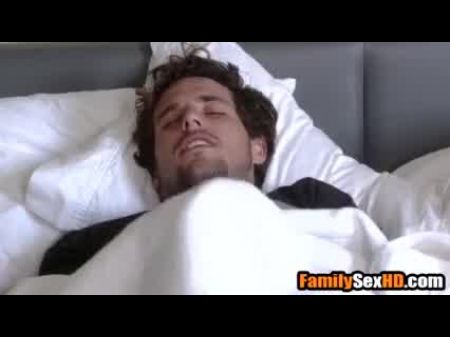 nakedmom sleep with son video